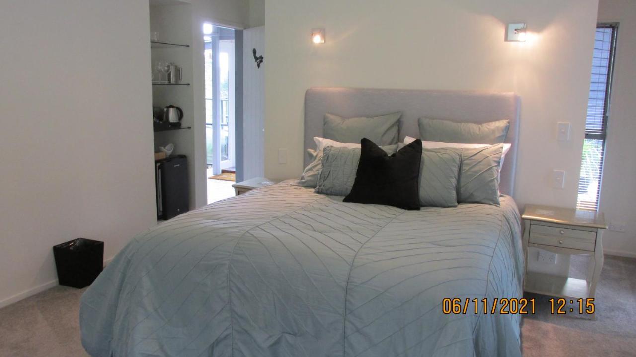 Fantail River Lodge Haruru Rom bilde