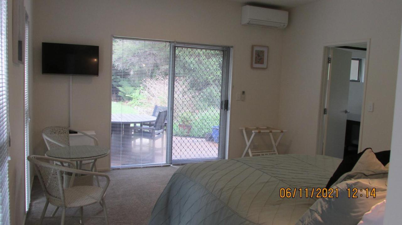 Fantail River Lodge Haruru Rom bilde
